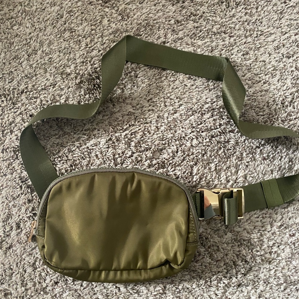 Anthropologie belt bag